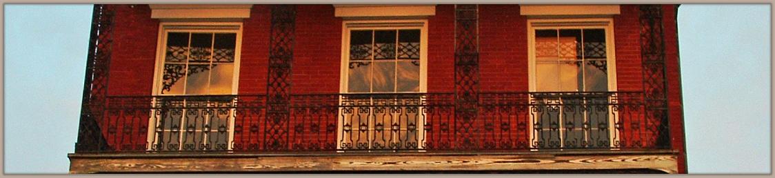 GoldenGlowHouse